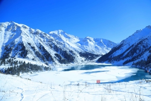 Almaty: Big Almaty Lake Yksityinen autokierros patikointimahdollisuudella