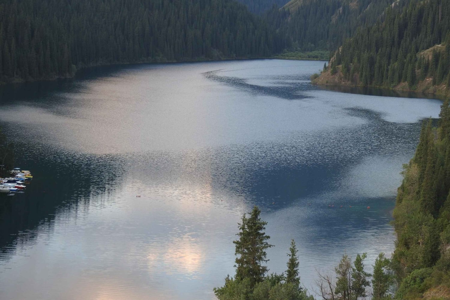 Visite privée express des lacs Charyn, Kolsay et Kaindy