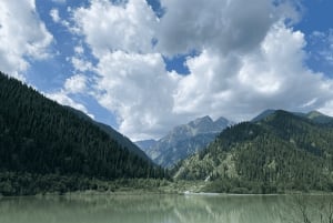 Privat: Issyk-søen, museet for den gyldne mand, ørredfarm