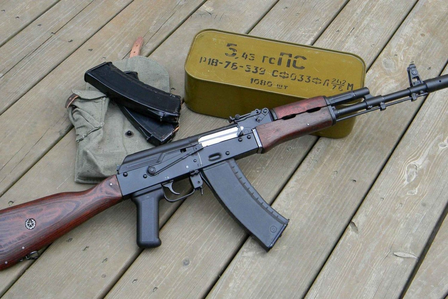 Skytetur - AK 47, Mosin -Nagant, Glock og andre