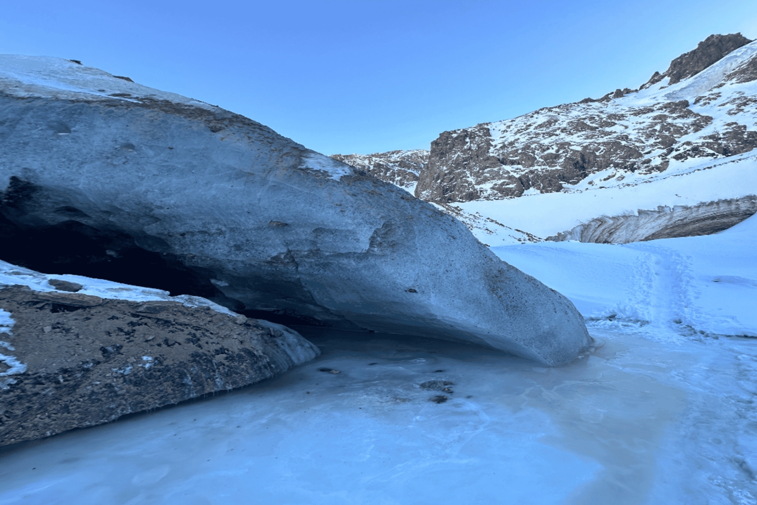 Поход на Шымбулак, ледник Богдановича и в пещеру Октябрьская
