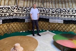 Steppe, zadels en sauna: tour door het historische mausoleum