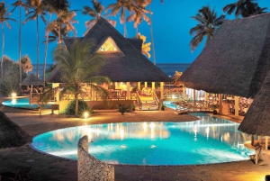 Nairobi: 13-Day Guided Luxury Honeymoon Safari w/Beach Visit