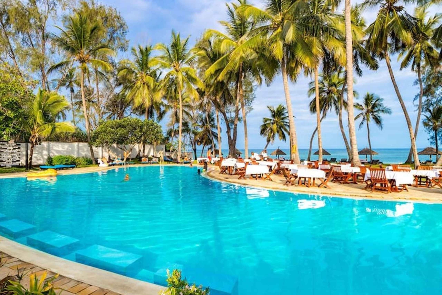 14Days Kenya Luxury Wildlife Safari with Diani Beach Holiday