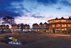 Safari di 2 giorni nel parco Tsavo Est e Tsavo Ovest