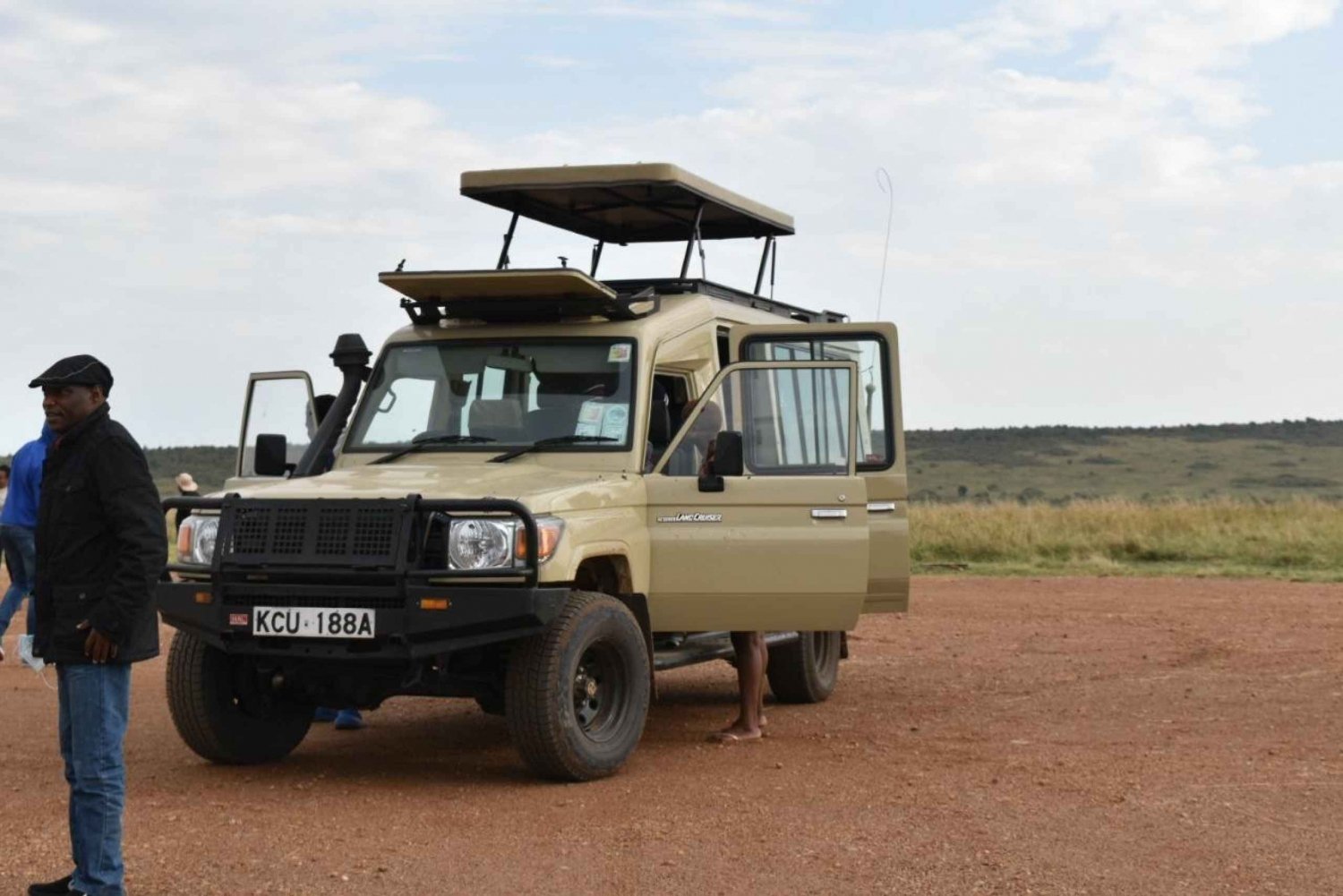 De Nairóbi: Safári de 3 dias em grupo pequeno no Maasai Mara em veículo com tração nas quatro rodas