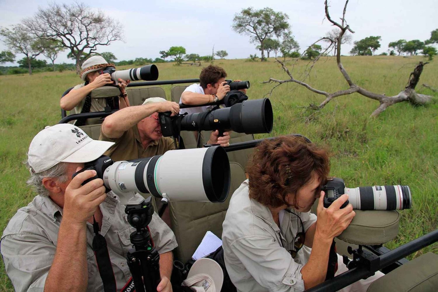 6 Days Masai Mara Photographic Wildlife Safari on a 4x4 Jeep
