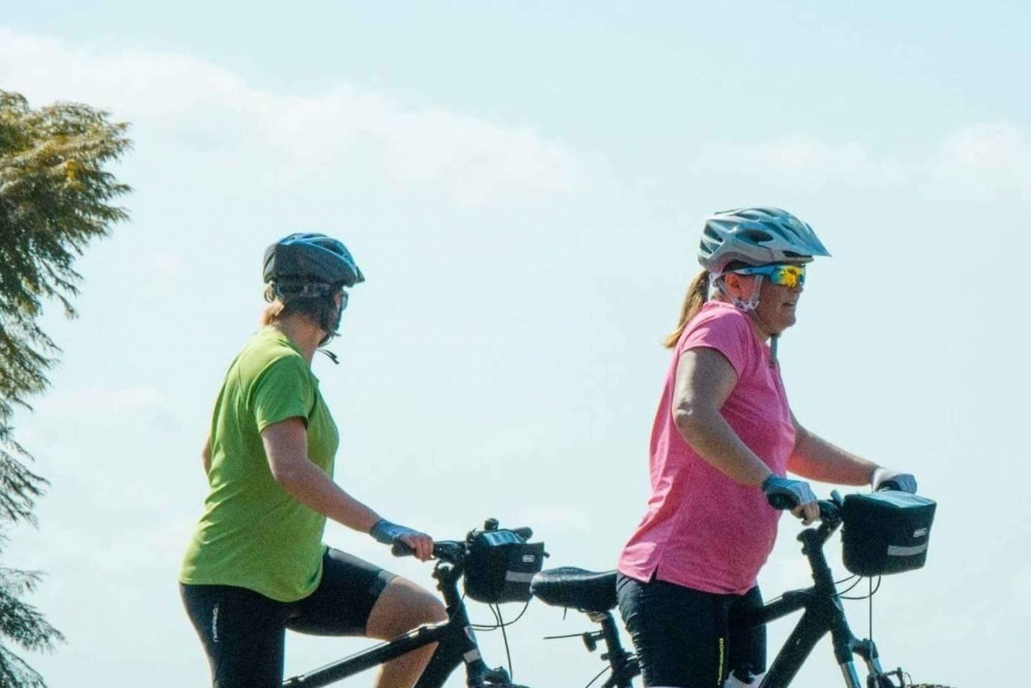 8 DAYS WOMEN CYCLING TOUR