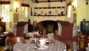 Barnley's Guesthouse & Campsite