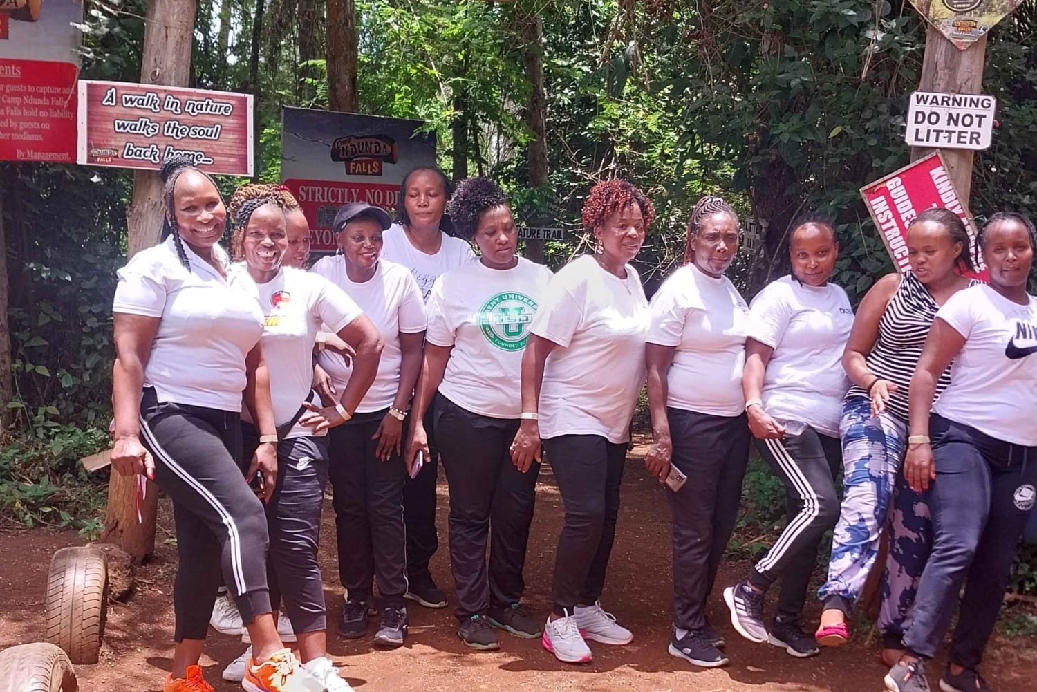 CAMP NDUNDA FALLS: ZJEŻDŻANIE NA LINIE, SPACER W KORONACH DRZEW I LUNCH