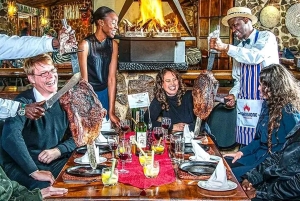 Carnivore Restaurant: Ein Erlebnis zum Mittag- oder Abendessen in Nairobi.