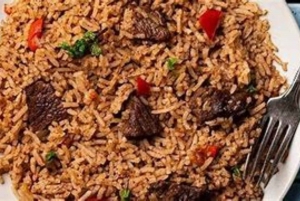 Lokal marknadstur, afrikansk matlagningskurs med Moreen