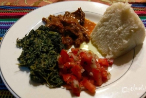 Lokal marknadstur, afrikansk matlagningskurs med Moreen