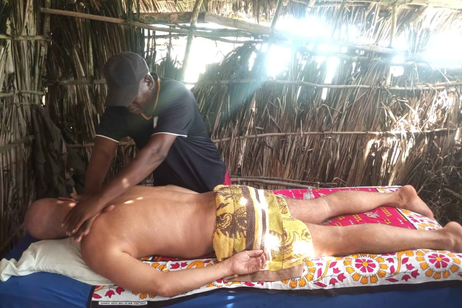 Diani Beach: masaje tradicional auténtico con vistas al mar