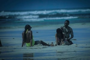 Diani Beach: Glass-Bottom Boat Cruise to Robinson Island