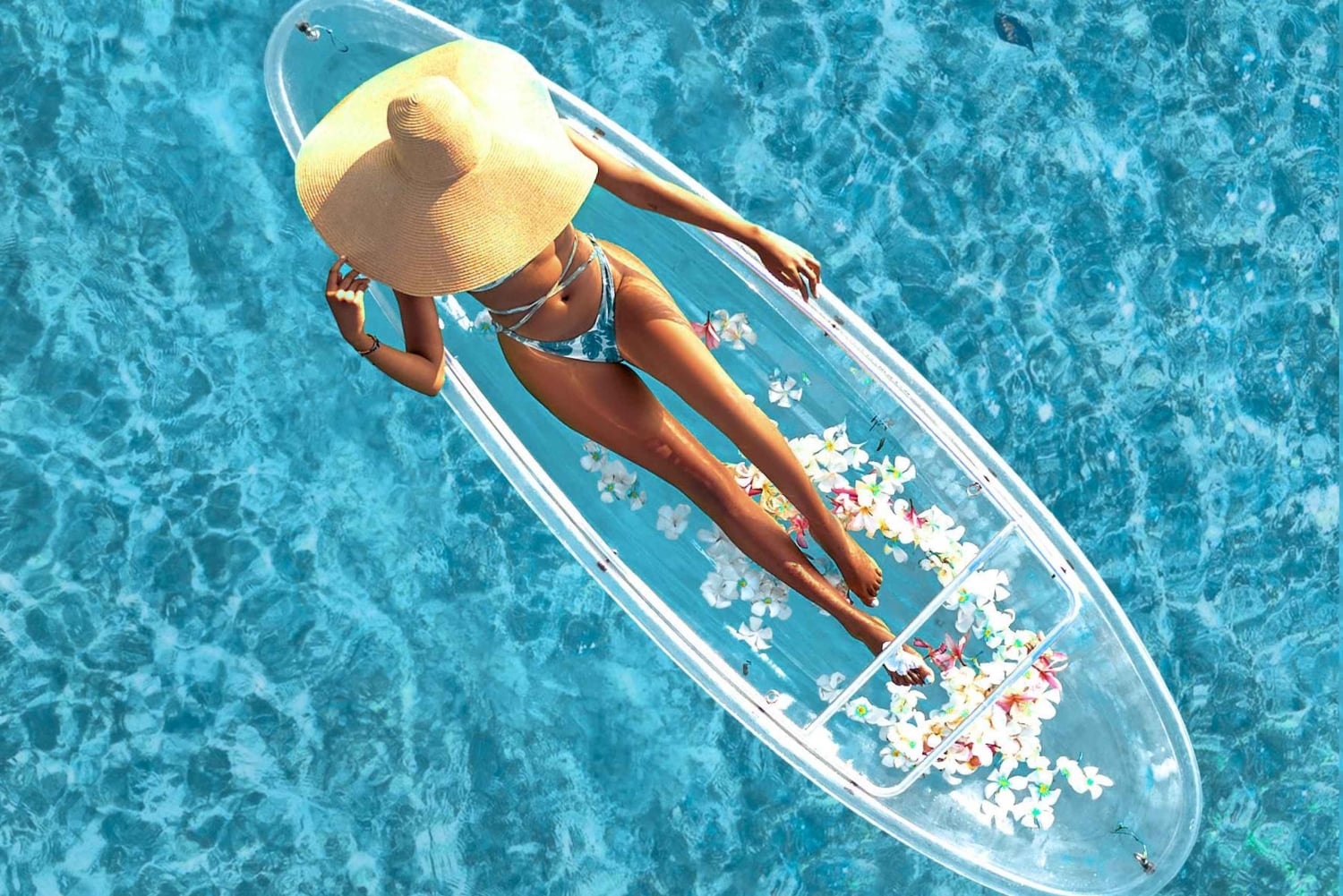 Diani : séance photo en kayak transparent avec drone