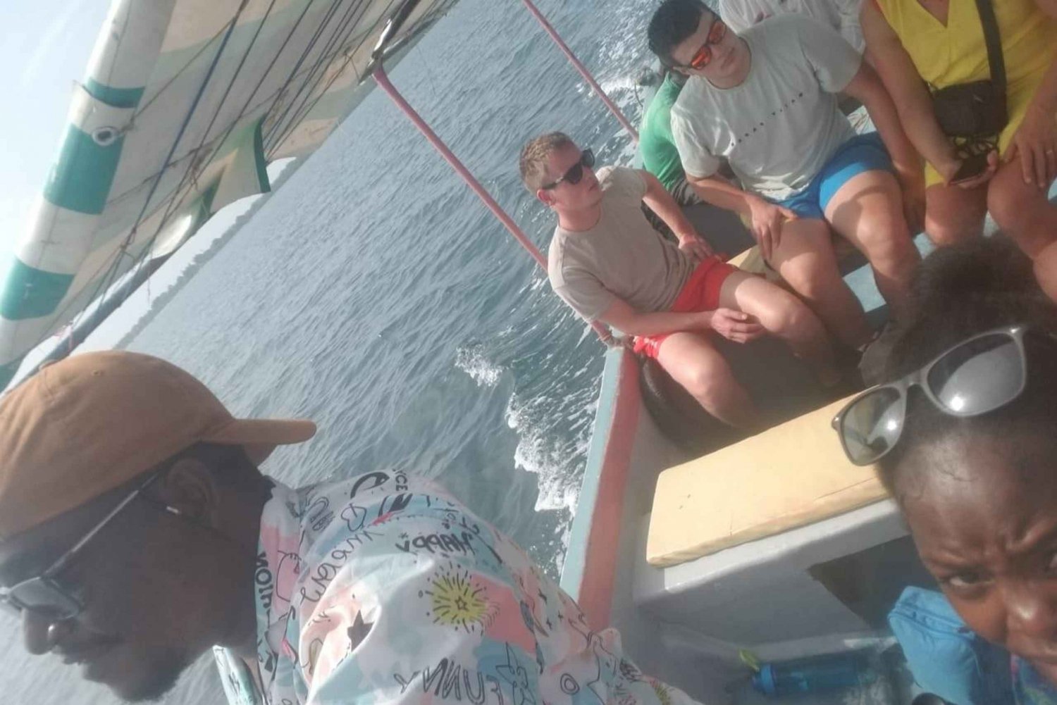 Diani: Wasini Island Dolphin Watching and Snorkeling Tour