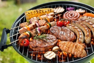 Abendessen im Safari Park Hotel und Erleben des Katzentanzes