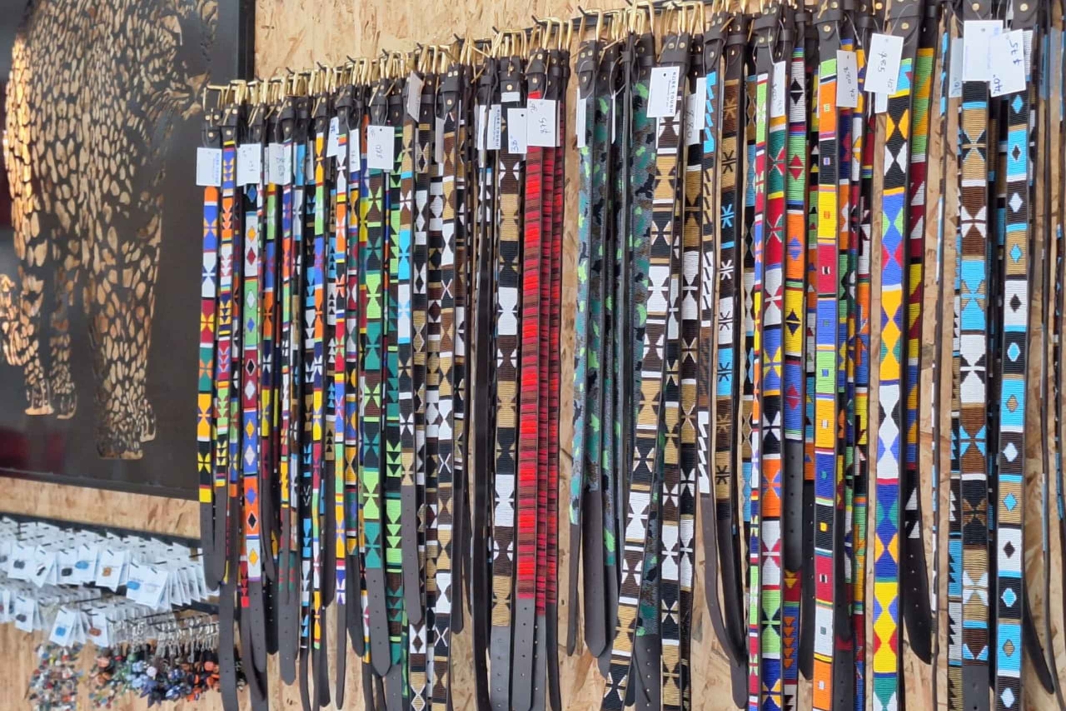 Elephant Sanctuary & Giraffe Center -päiväretki ilmaisella kuljetuksella