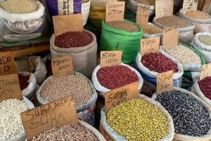 Esplora il mercato alimentare locale e cucina un pasto keniota