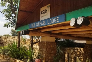 Из Момбасы/Диани: частное сафари 'Цаво Ист' продолжительностью 2 дня 1 ночь