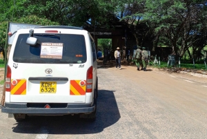 Da Nairobi: Safari privato di 2 giorni e 1 notte nel Masai Mara in 4x4