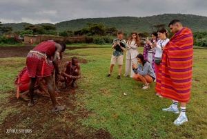 From Nairobi: 3-Day Maasai Mara Group Safari by Landcruiser