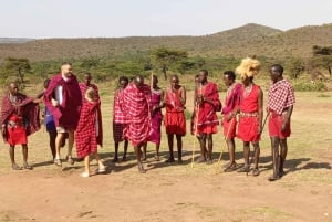 Depuis Nairobi : Safari de 3 jours en groupe à Masai Mara en Landcruiser