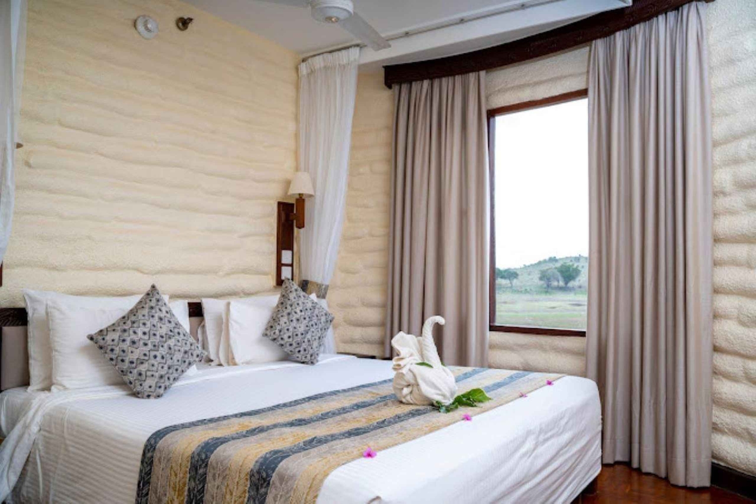 Из Найроби: 3 дня 2 ночи Цаво-Западный солончак Таита-Хиллс