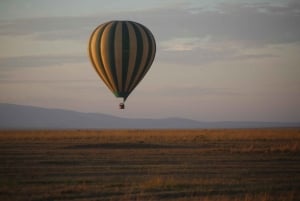 From Nairobi: 3 - Days Maasai Mara Group Safari by 4WD