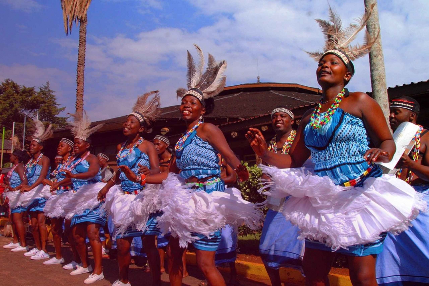 Fra Nairobi: Bomas of Kenya kulturel dansetur og show