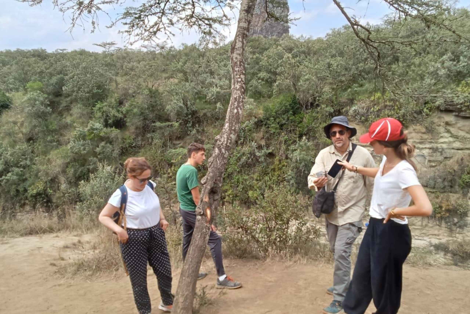 Nairobista: Hell's Gaten kansallispuisto ja Naivasha-järvi ...