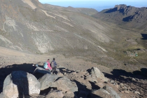 Depuis Nairobi : Trek de 4 jours au Mont Kenya