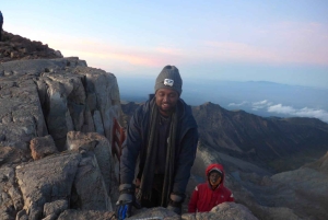 Depuis Nairobi : Trek de 4 jours au Mont Kenya