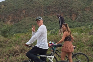 Von Nairobi zum Naivasha-See Tagestour (Besuch des Hells Gate)