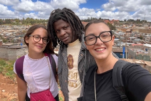 Tour em Kibera para retribuir e fazer doações