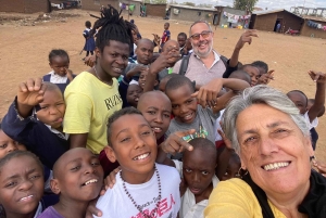 Tour em Kibera para retribuir e fazer doações