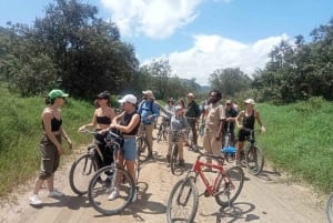 Groepsdagtour naar Hell's Gate en het Naivashameer