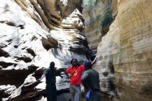 Excursión de un día a la Puerta de Ell con paseo en barco por el lago Naivasha