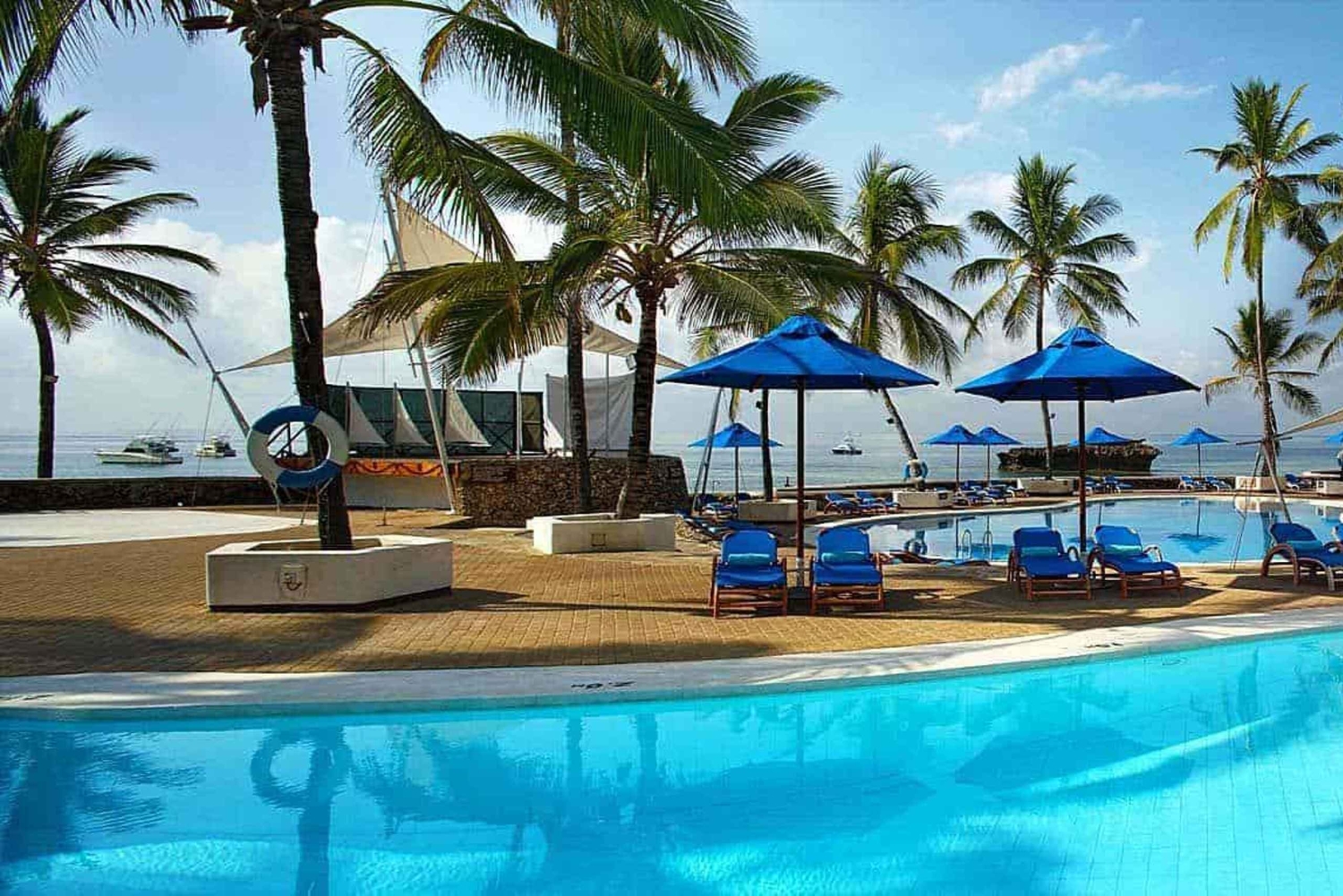 Kenya Wildlife Safari and Diani Beach Holiday- 14 Days Tour