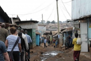 Kiberan slummit puolen päivän retki nairobista käsin