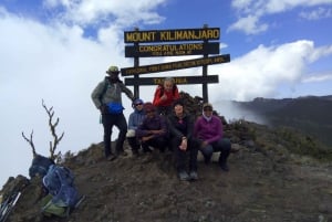 Kilimanjaro: De la meseta de Shira al punto de la Catedral 3872m Día de excursión