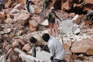 Kisii: Tabaka-speksteen snijles