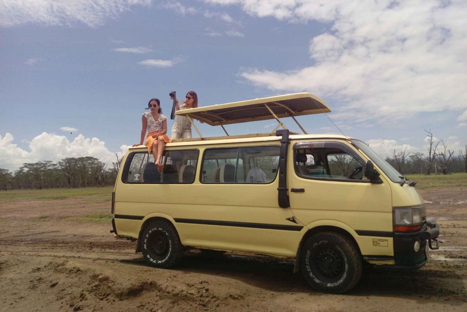 Safari in jeep al parco del lago Nakuru e safari in barca al lago Naivasha