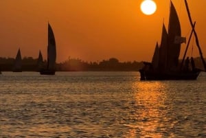 Lamu : Excursion en Boutre Traditionnel au Coucher du Soleil