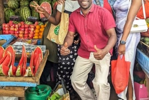 Visite du marché local et cours de cuisine traditionnelle