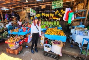 Visite du marché local et cours de cuisine traditionnelle