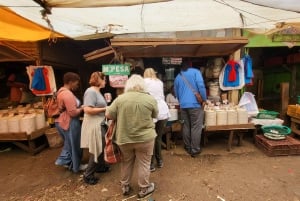 Visite du marché local et cours de cuisine traditionnelle