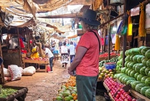Visite du marché local et cours de cuisine traditionnelle