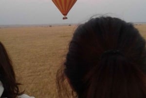 Maasai Mara: Heißluftballon-Safari & Champagner-Frühstück